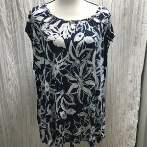 Rochelli Navy & White Floral Print Top